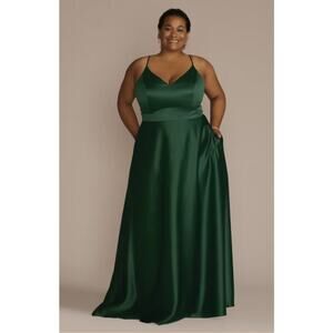 💚 David’s Bridal Satin A-Line Bridesmaid Dress – Juniper, Size 22 (NWT) 💚